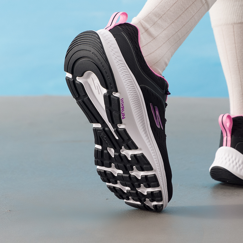 Skechers Women's Shoes Origina - Lightweight Road Running Shoes 评论和价格