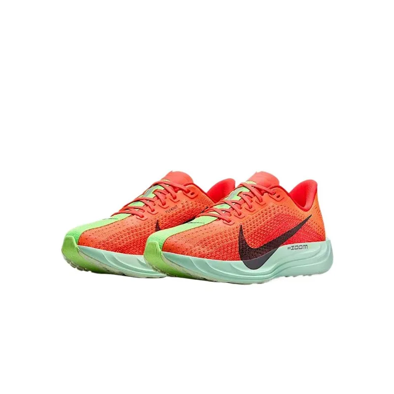 Nike Pegasus Plus Red Women's  - Lightweight Road Running Shoes 评论和价格