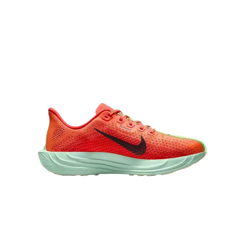 Nike Pegasus Plus Red Women's  - Lightweight Road Running Shoes 评论和价格