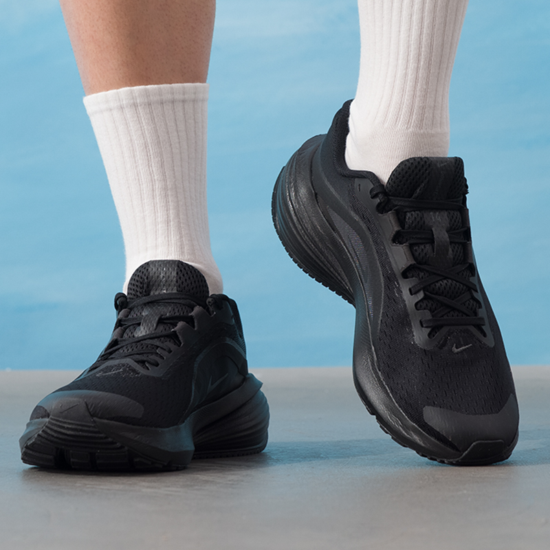 Nike Men's Shoes Original Ligh - Lightweight Road Running Shoes 评论和价格